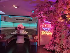 -巴特餐饮6加1音乐餐吧·新疆菜
