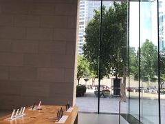 -Apple零售店(华贸购物中心店)