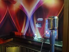 -K+全国连锁KTV(绿地缤纷天地店)