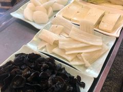 -忆乡情铁锅炖鱼饭店(延庆店)