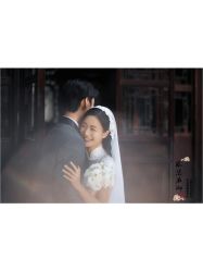 -樱花婚纱摄影