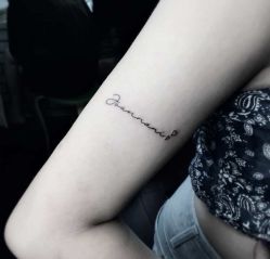 -明星刺青·洗纹身