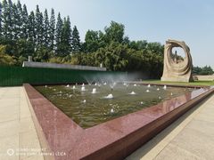 -上海市龙华烈士陵园