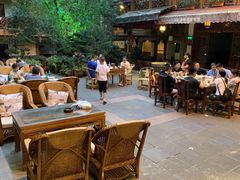 露天位-华冠悠岚·庭院餐厅(青城后山店)