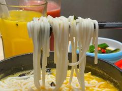 -灵芝妹子海鲜米线(劳动公园店)