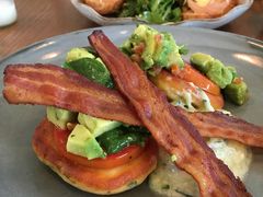 -ROAST coffee & eatery