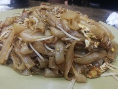 牛肉鸡蛋炒牛河-贞姨美食·老字号海鲜大排档