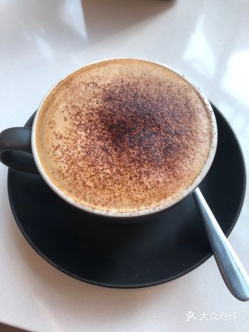 早上在这里停车，就顺便吃了一顿brunch