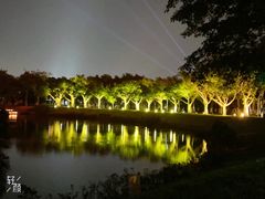 -万绿园
