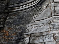 -高荡千年布依古寨旅游景区