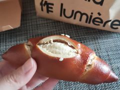 芝士碱水羊角-光作面包Voila Lumiere(中山店)