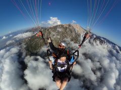 -费特希耶滑翔伞