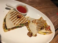 -玛格萝妮(汇智国际商业中心店)