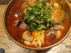 -成都你六姐·牛肉冒菜(上海环宇荟店)