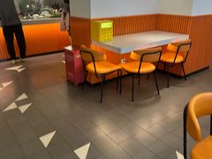 -油梨树 AVOCADO TREE(亮马桥店)