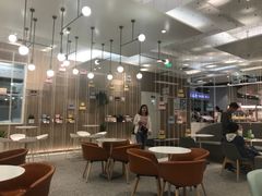 大堂-奈雪的茶(市百一店)