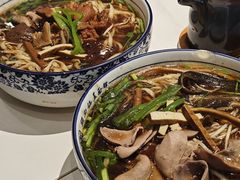 -镇南锅盖面馆(解放路店)