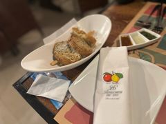 餐前面包佐青酱和黄油-安妮意大利餐厅(国贸店)