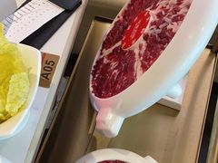 -左庭右院鲜牛肉火锅(金山万达店)