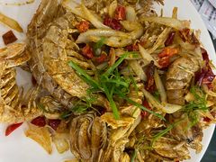 -覃记海鲜美食餐厅