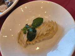 -侬佳蒸菜馆(听潮店)