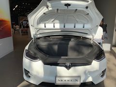 -TESLA 特斯拉(上海太古汇体验店)