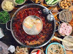 鸳鸯锅-星鸿社重庆老火锅