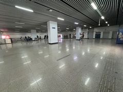 -龙溪路(地铁站)