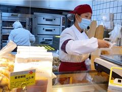 -鲍师傅糕点(江苏路店)