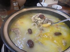 -15年老字号鑫鑫猪肚鸡·椰子鸡海南火锅(兴隆华侨农场店)