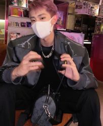 -川和潮人