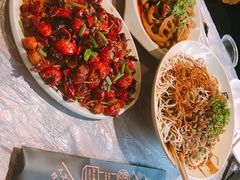 -巴厘龙虾·榜首油焖大虾(音乐学院·沿江酒馆店)