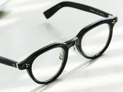 -目艮眼镜SHOWROOM(品牌集合店)