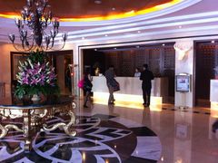 大堂-月亮河温泉度假酒店