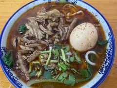 -孙浩特色牛杂面板面(华捷道店)