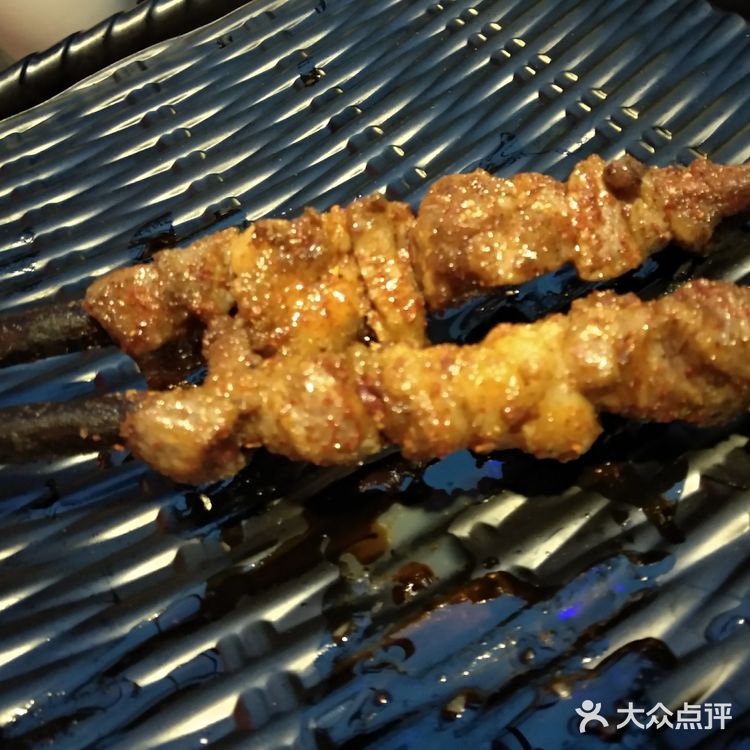 巨粗一根柳枝，肉上也有很浓的柳枝味