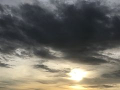 -Sunset Bar(丹绒亚路香格里拉店)
