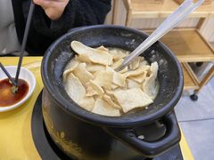 -官塘陈记鱼生·潮汕砂锅粥·牛肉火锅(潮枫路总店)