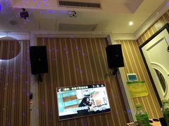 -皇马纯KTV·量贩·聚会(民治店)