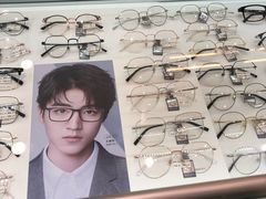 -回瑞眼镜·蔡司·依视路官方授权店(广益路万达店)