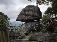 -梭布垭石林景区