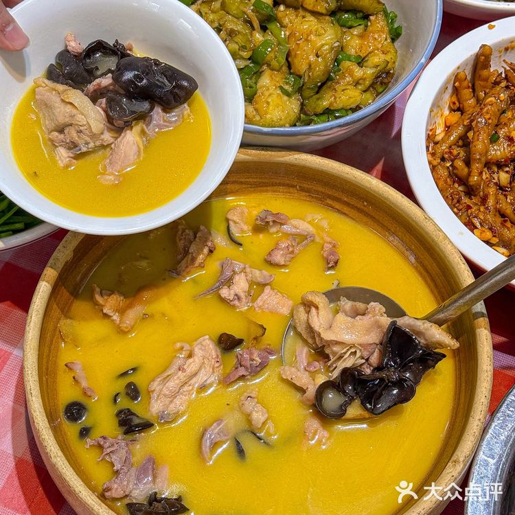 为了这碗鸡汤…我坐了21站地铁🥺🥺值得!