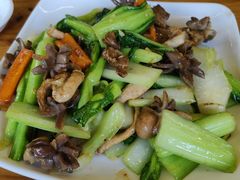-御霞苑泥烩鸡休闲农庄