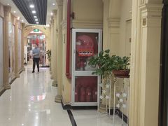 -红码头国际葡萄酒城(朝来绿色家园广华居店)