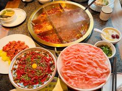 -小天鹅火锅·一线江景洪鼎旗舰店(洪崖洞店)