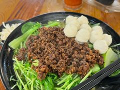 -丽虹云南过桥米线(兴工街店)