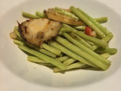 蒜苔焗鲜鲍-湖滨客舍·湖北菜