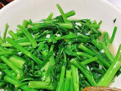 -聚鑫朋酸菜肥肠(文艺路口店)