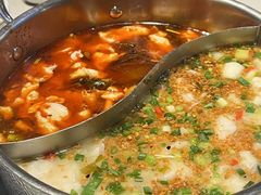 -德林酸菜鱼火锅(南丹店)