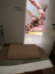 -诗丽华黛美容院